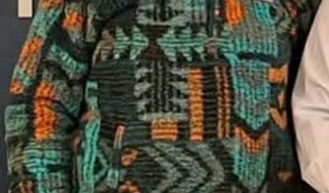 Dükkanının önünde silahlı saldırıya uğradı!