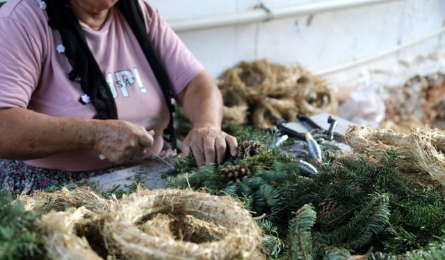 El emeği Noel çelenkleri 20 ülkeye gidiyor!