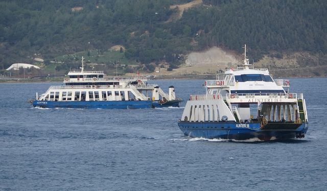 Feribot seferlerine 'fırtına' engeli