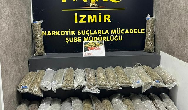 İzmir'de 23 kilo esrar ele geçirildi!
