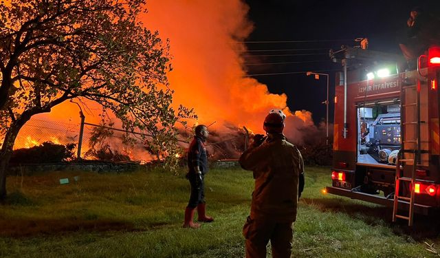 İzmir'de çöp depolama alanında yangın çıktı