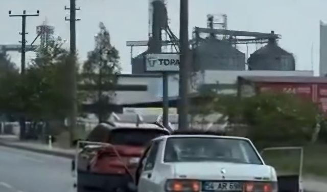 Kapıları açık otomobil ile yolculuk yaptı