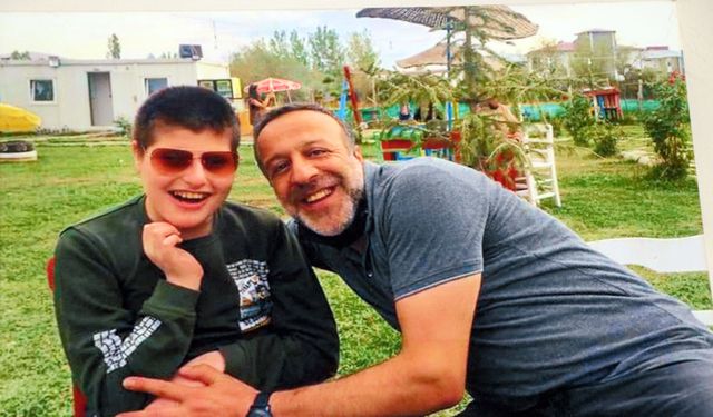 Oğluna 8 yıldır hem annelik hem babalık yapan kadın