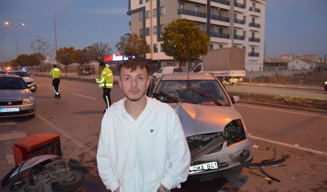 Park halindeki 3 araca çarptı