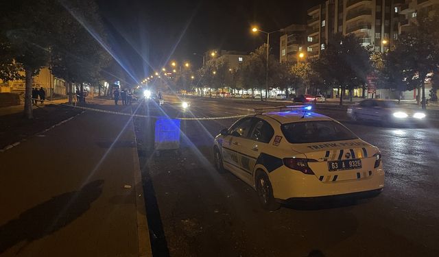 Şanlıurfa'da otomobil yayaya çarptı