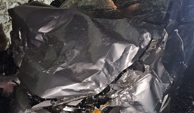 Sivas Suşehri’nde Trafik Kazası: 1 Ölü, 2 Yaralı