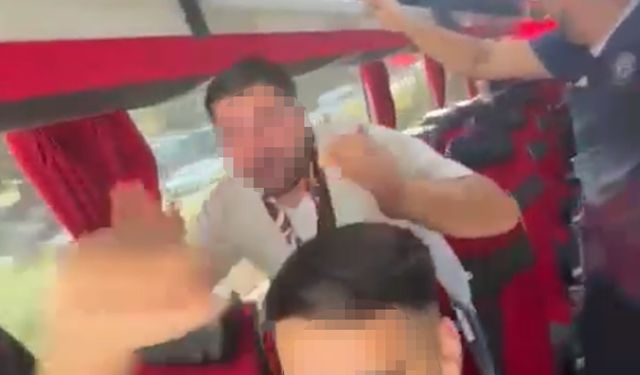 Taraftar Otobüsünde Skandal Görüntü: Şoför Seyir Halindeyken Koltuktan Kalktı