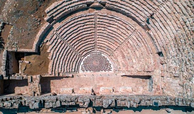 Tarihi Medusa Mozaiği Kışlık Koruma Sistemine Alındı