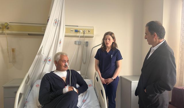 Yıllarca sigara içti, gırtlağının yarısı alındı