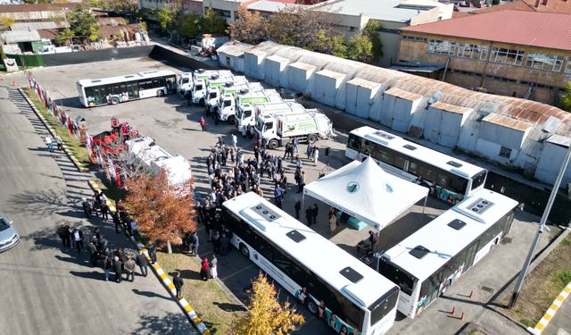 Altındağ Belediyesi Filosu 14 Yeni Araçla Güçlendi