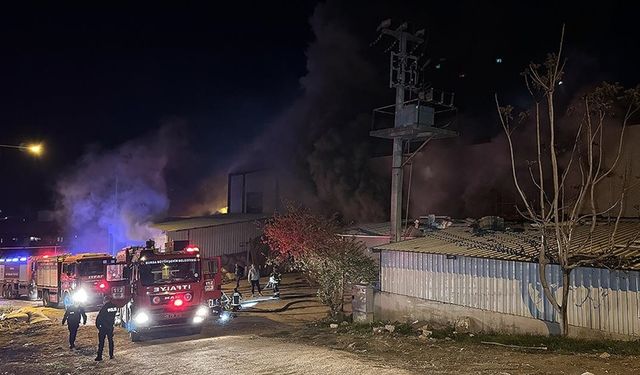 Bursa İnegöl’de Mobilya Atölyesinde Yangın