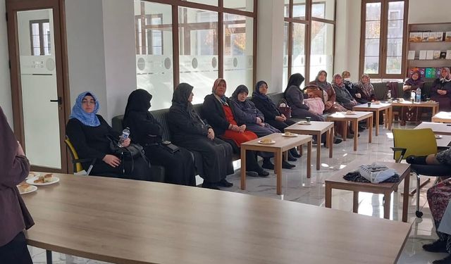Kızılcahamam Millet Bahçesi buluşmasında temizlik ve çevre konuşuldu