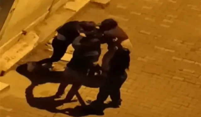 Sokakta kavga çıktı