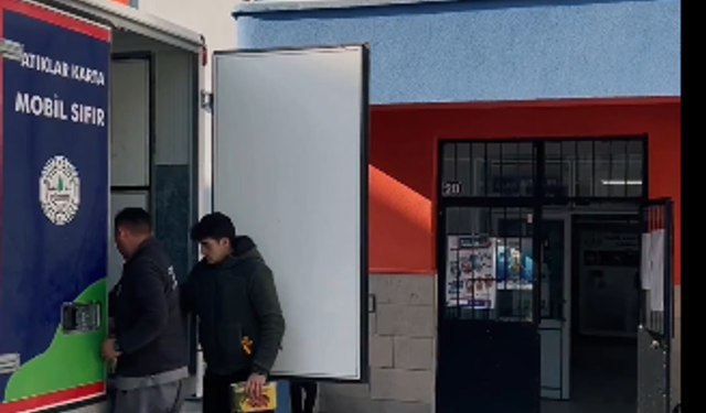 Kızılcahamam Belediyesi’nden Okullara Temizlik Seti Desteği