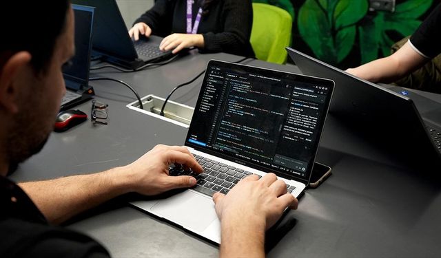 Genç girişimciler, yapay zeka uygulamasıyla sınırları aştı!