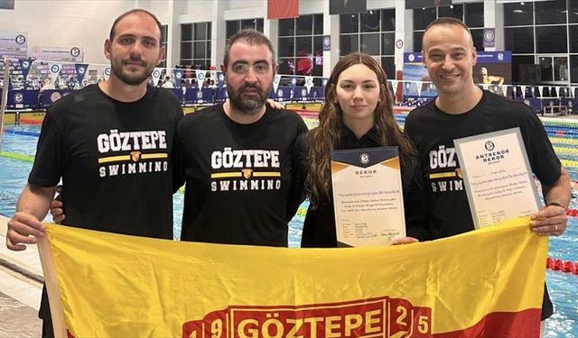 Milli Yüzücüsü Derin Akar’dan Tarihi Başarı