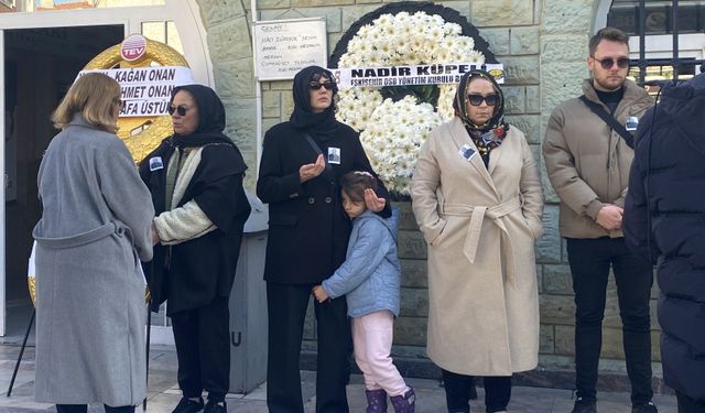 Oyuncu Burcu Özberk'in acı günü!