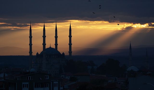 Üç Aylara İkinci Kez Giriliyor: Kandil ve Ramazan Takvimi Belli Oldu