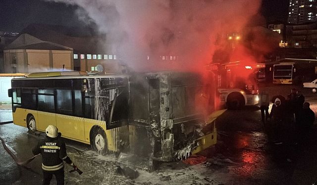Yozgat’ta Park Halindeki Otobüste Yangın