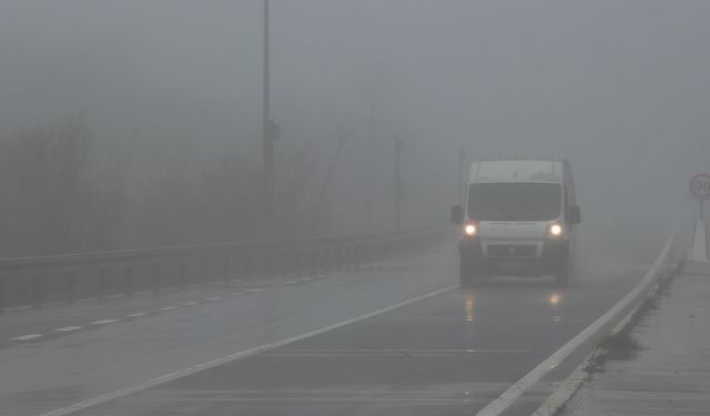 Bolu Dağı geçişinde yağmur ve sis!