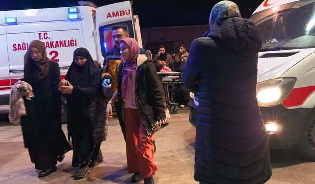 Bursa’da İki Araç Çarpıştı: 7 Yaralı