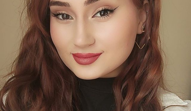 Eşini boğup, intihar etti