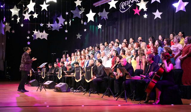 Gündüz şifa, akşam koro tutkusu!