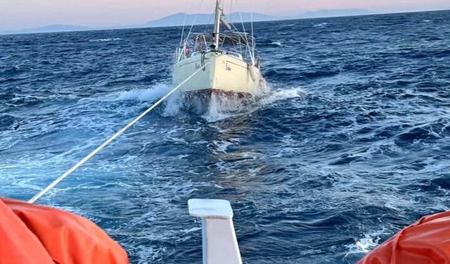 Sürüklenen tekne kurtarıldı