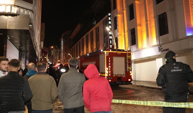 Van’da Otel Restoranında Yangın Paniği
