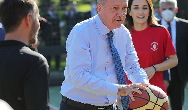 Erdoğan: Futbol Geride, Basketbolda Aktifim