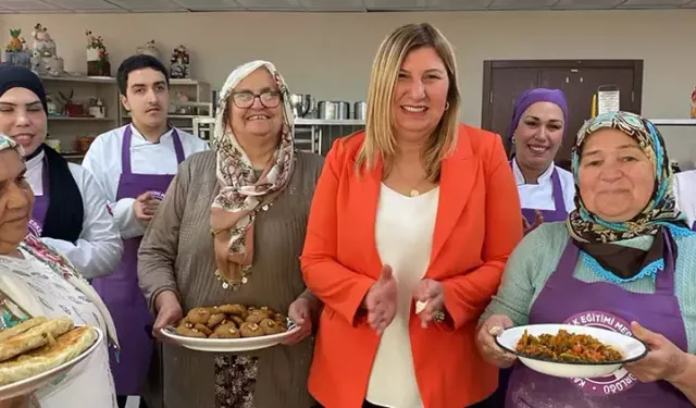 İzmir'in eski lezzetleri kayıt altına alınıyor