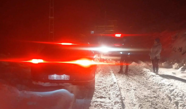 Kayseri’de Mahsur Kalan 2 Kişi Polis Ekiplerince Kurtarıldı