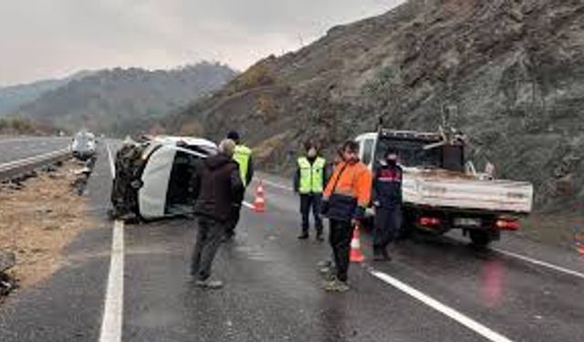 Otomobil takla attı: 3 kişi yaralandı!