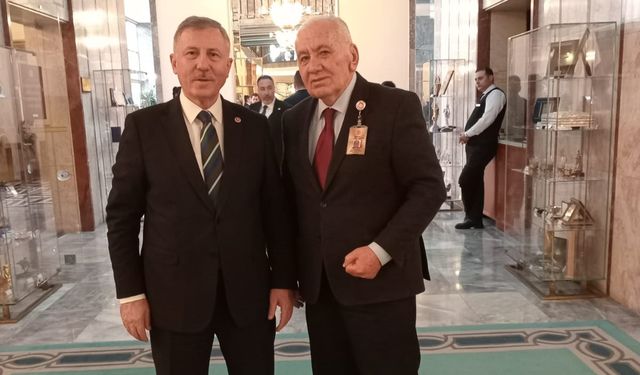 MECLİS’TE YENİ BİR OLUŞUM HAZIRLIĞI