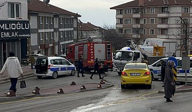 Sultangazi'de evleri atık su bastı