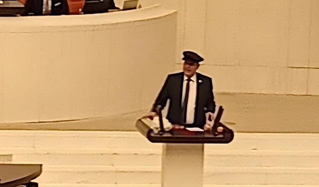 “Köylünün şapkasını niye yere attın” tartışması