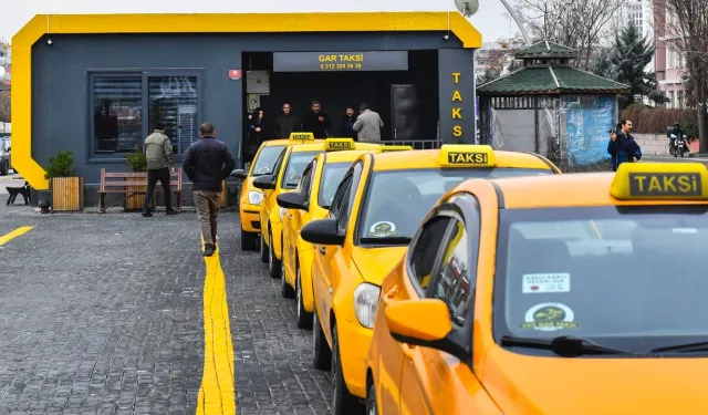 ABB’den Taksi Esnafına Destek: Duraklar Modern Yapılarla Yenileniyor