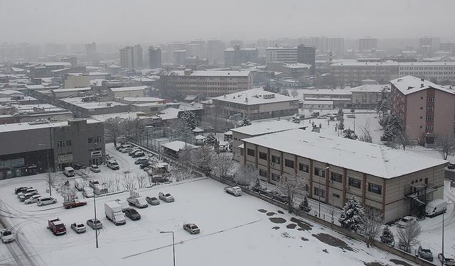 Doğu kesimlerinde olumsuz hava koşulları devam ediyor