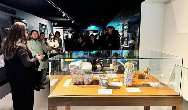 'Islık Çalan Hafıza' sergisi ziyarete açıldı