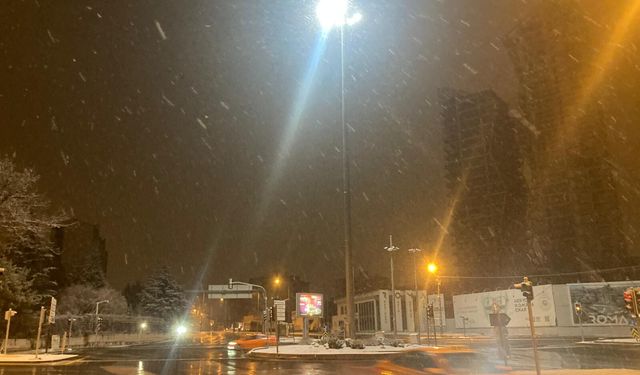 Ankara'nın yüksek kesimleri beyaza büründü