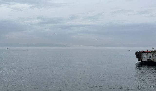 Çanakkale Boğazı, çift yönlü olarak ulaşıma kapatıldı