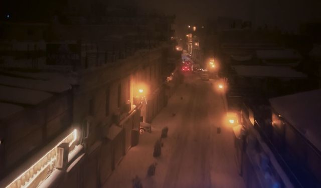 Mardin'de kar ve sis manzarası