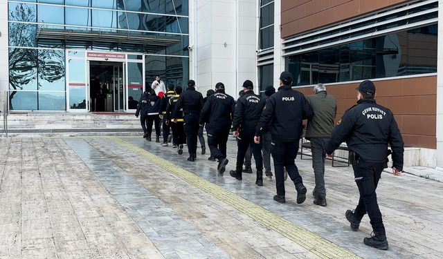 Ödemiş’te Fuhuş Operasyonu: 8 Şüpheli Tutuklandı