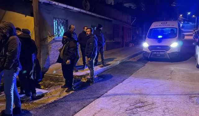 Odunpazarı’nda bıçaklı kavga: 1 kişi hayatını kaybetti