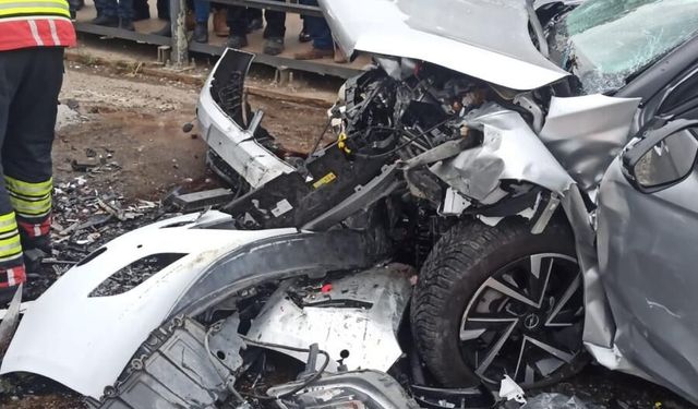 Ordu'da otomobiller çarpıştı