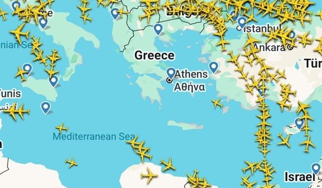 Yunanistan’da Hava Trafiği Durdu: 3 Uçak İstanbul’a İndi