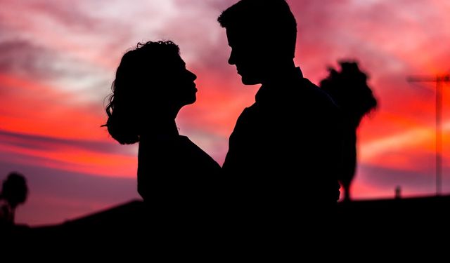 Bir Cümleyle Değişen Günler: Dünya İltifat Günü’nün Gücü