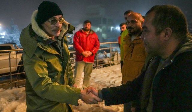 Etimesgut’ta Karla Mücadele Aralıksız Sürüyor