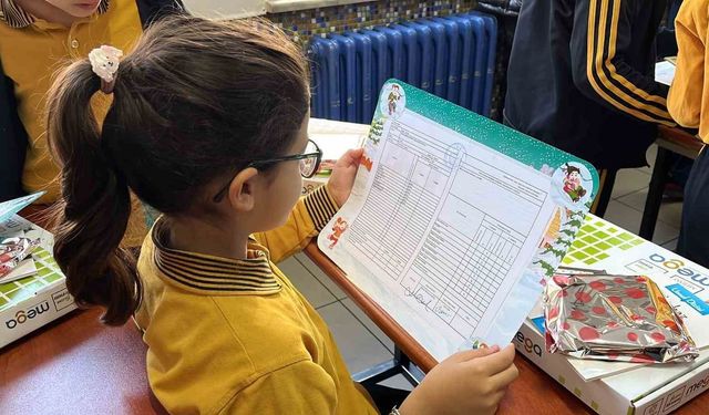 Başkan Odabaşı, Karne Gününde Öğrencilerin Yanındaydı