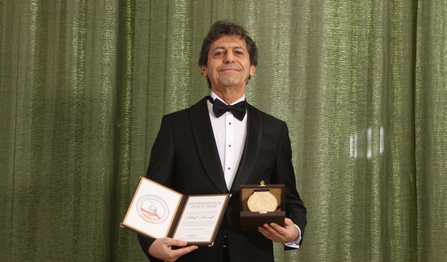 Dünyaca Ünlü Yazar Akif Manaf’a 2025 International Peace Prize